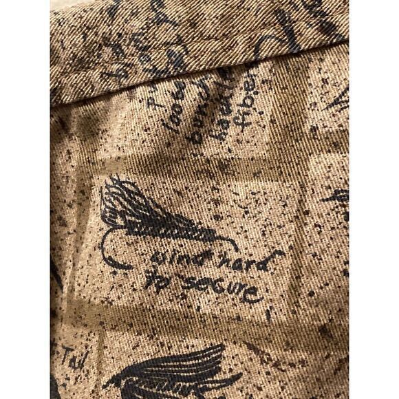 VTG Orvis Men's Shirt XL AOP Fishing Lures Graphic Button Up Shirt Hong Kong Tan - Picture 4 of 9